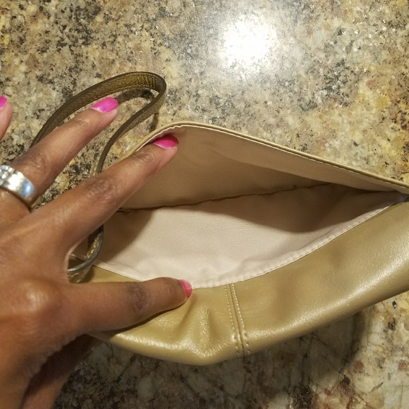 Authentic coach wristlet - Picture 5 of 6